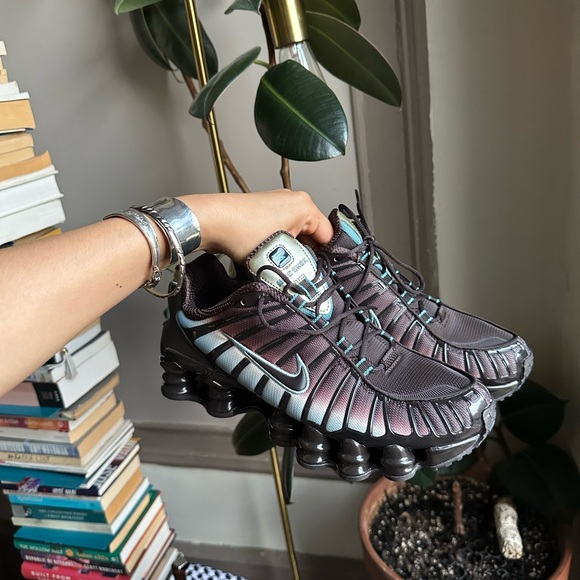 Nike Shox TL Sneakers in Velvet Brown, Denim & Desert Khaki - Picture 3 of 6